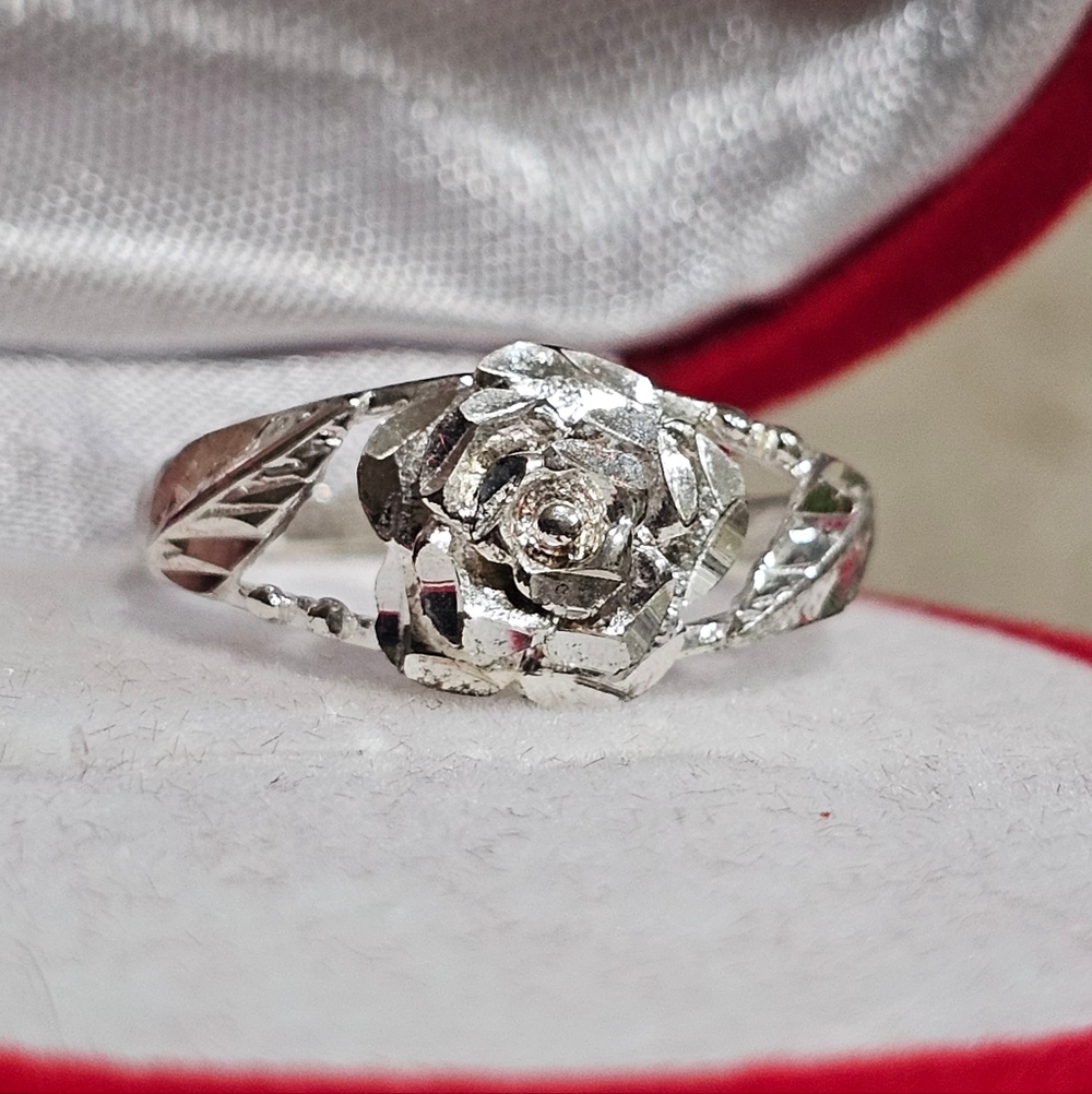 Vintage Sterling Silver Carved Rose Ring Avon Floral Flower Jewelry Gift Present